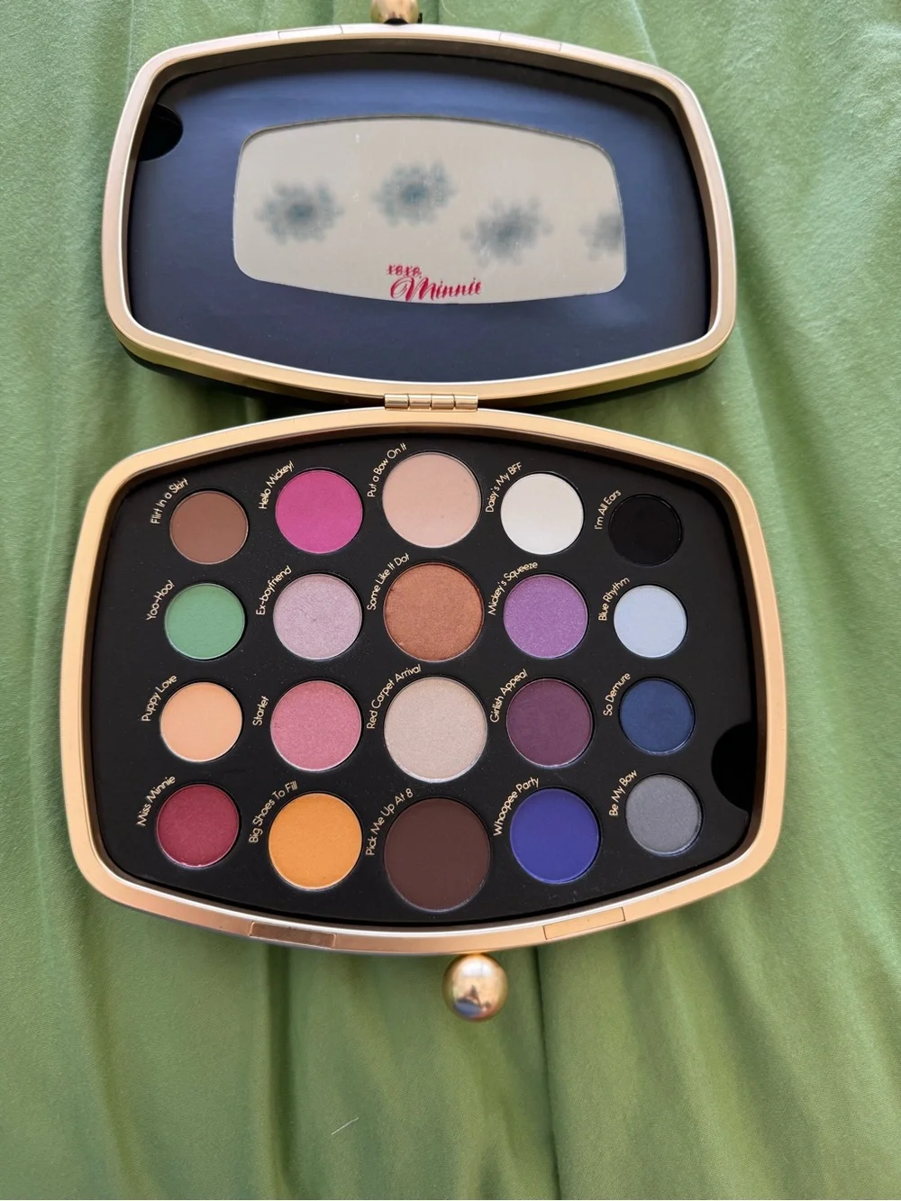 2016 Sephora Disney Minnie Eyeshadow Palette - Black & Gold Limited Edition